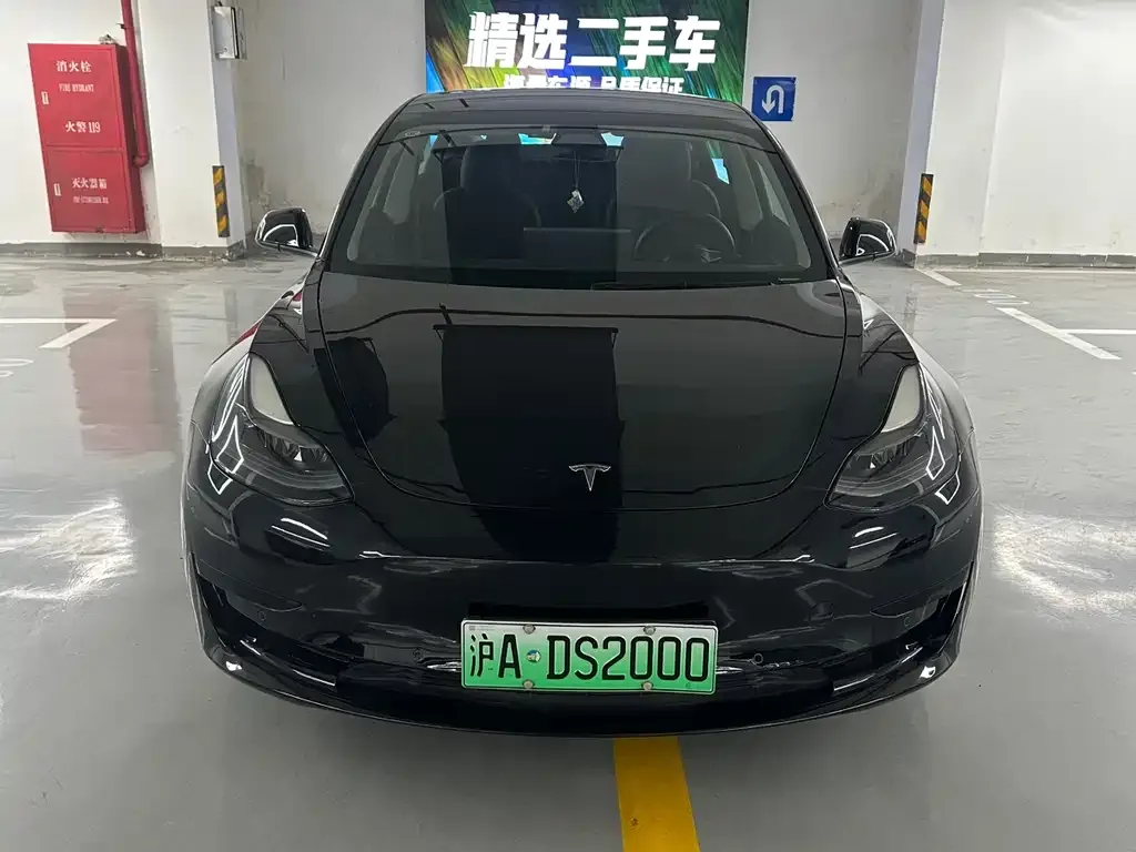 Tesla Model 3 — фото 4