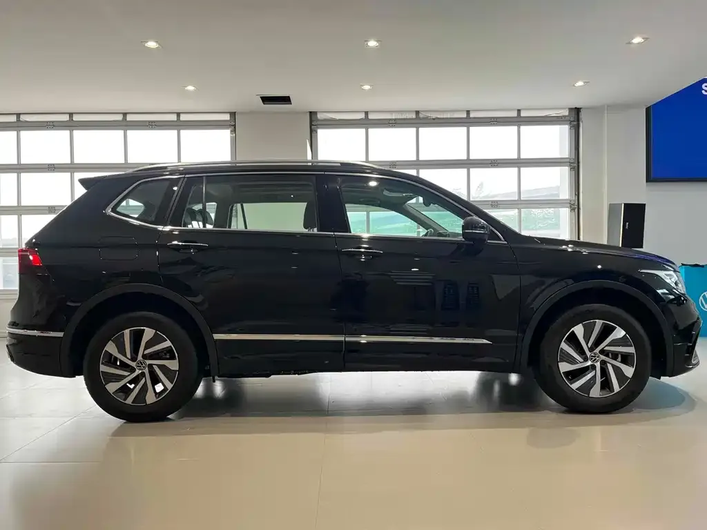 Volkswagen Tiguan L New Energy 2026 из CN, фото 2
