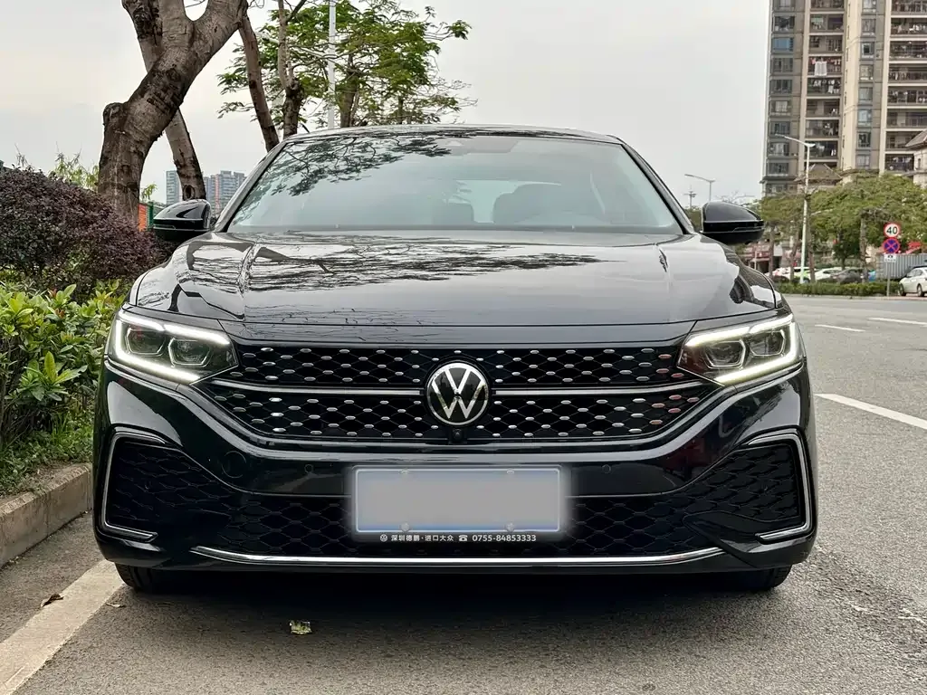 Volkswagen Passat — фото 5