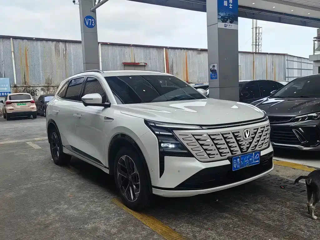 Changan CS75PLUS — фото 8