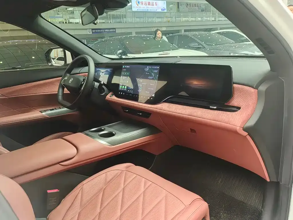 Changan CS75PLUS — фото 10