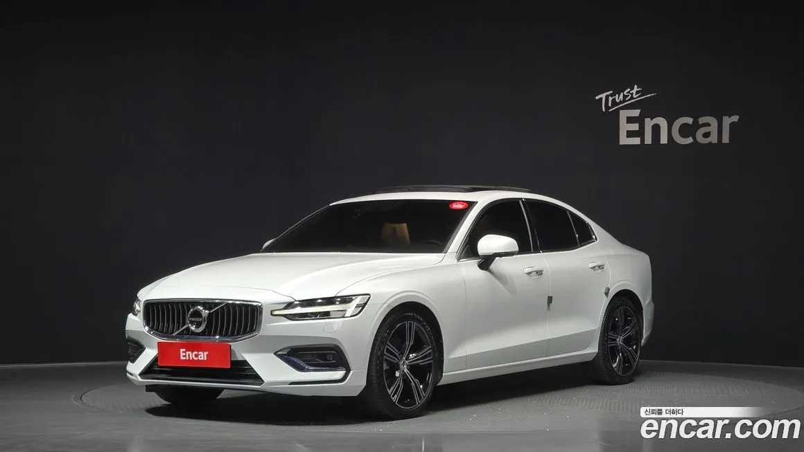 Volvo S60 2021 из KR, фото 1
