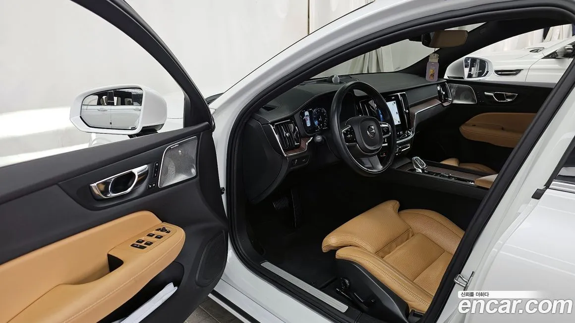 Volvo S60 2021 из KR, фото 9