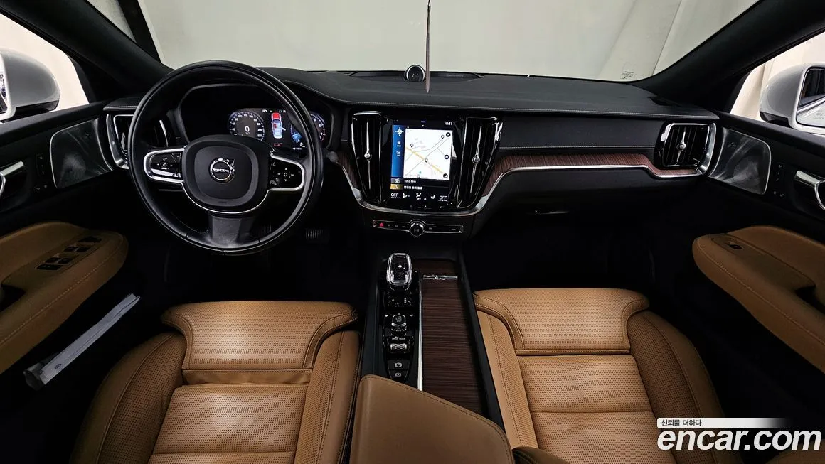 Volvo S60 2021 из KR, фото 7