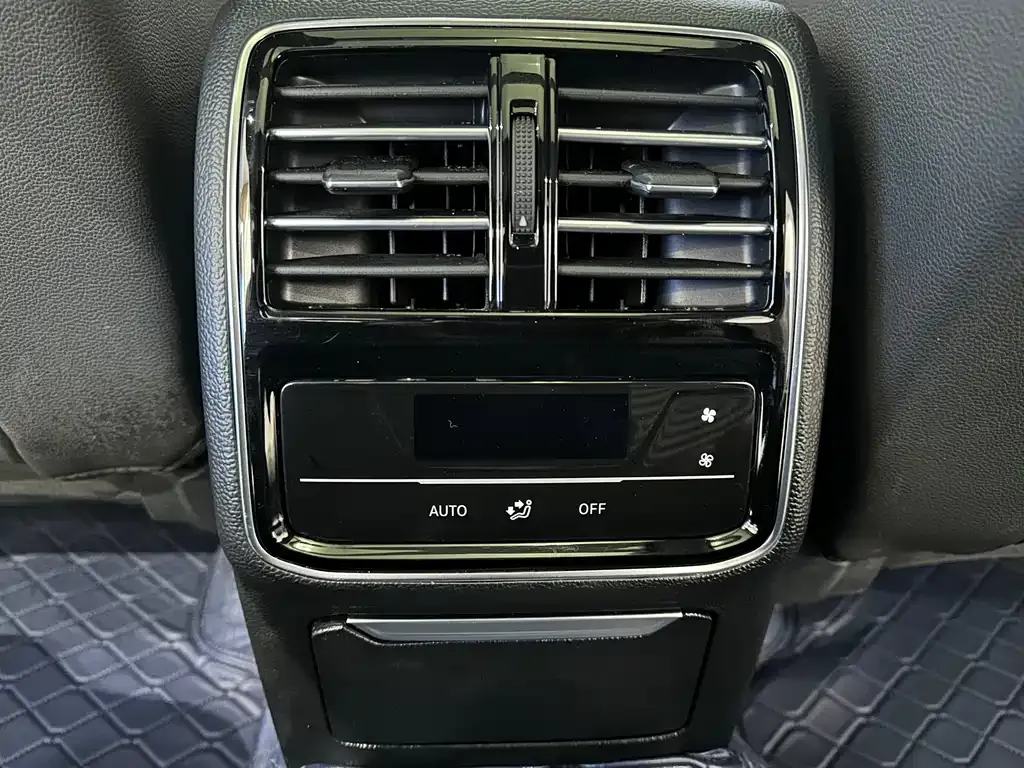 Volkswagen Magotan 2021 из CN, фото 8