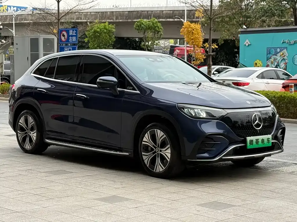 Mercedes-Benz EQE SUV 2023 из CN, фото 4
