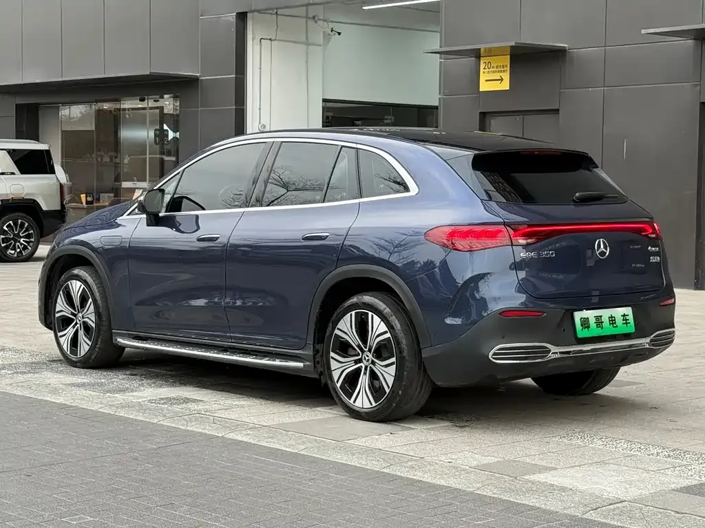 Mercedes-Benz EQE SUV 2023 из CN, фото 2