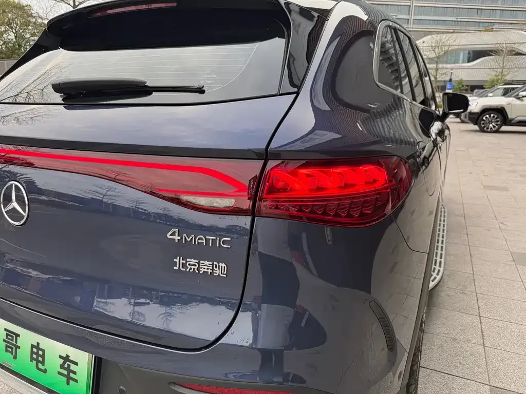 Mercedes-Benz EQE SUV 2023 из CN, фото 3