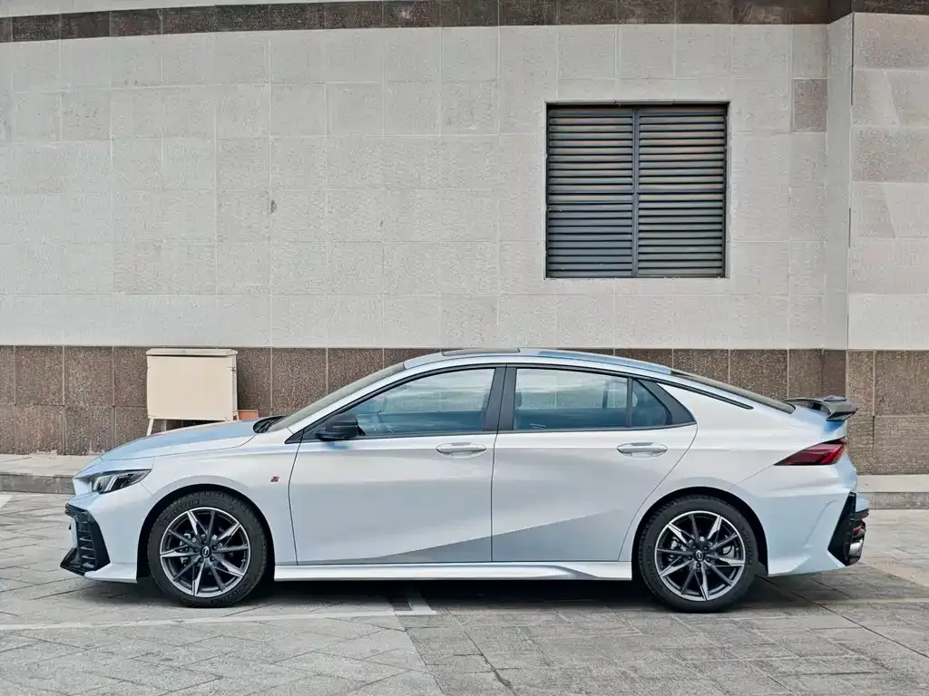 GAC Motor Shadow Leopard — фото 9