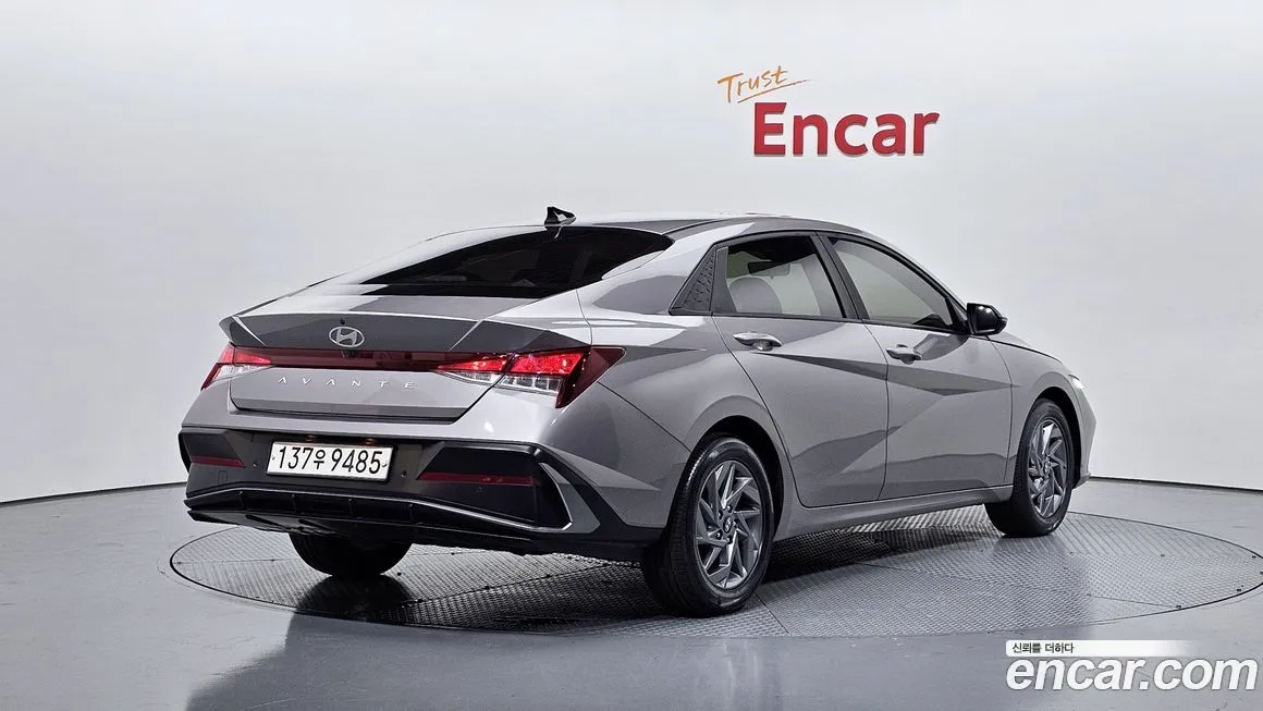 Hyundai AVANTE — фото 3
