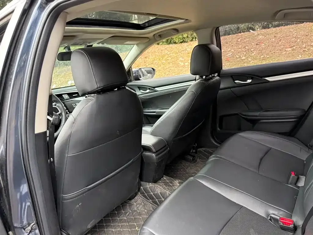 Honda Civic — фото 4
