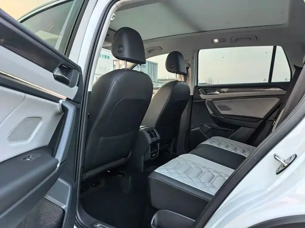 Volkswagen Tayron 2022 из CN, фото 3