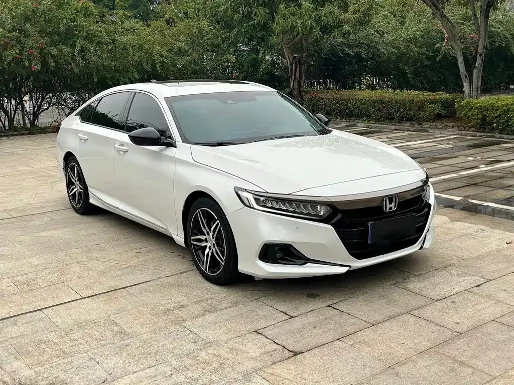 Honda Accord — фото 3