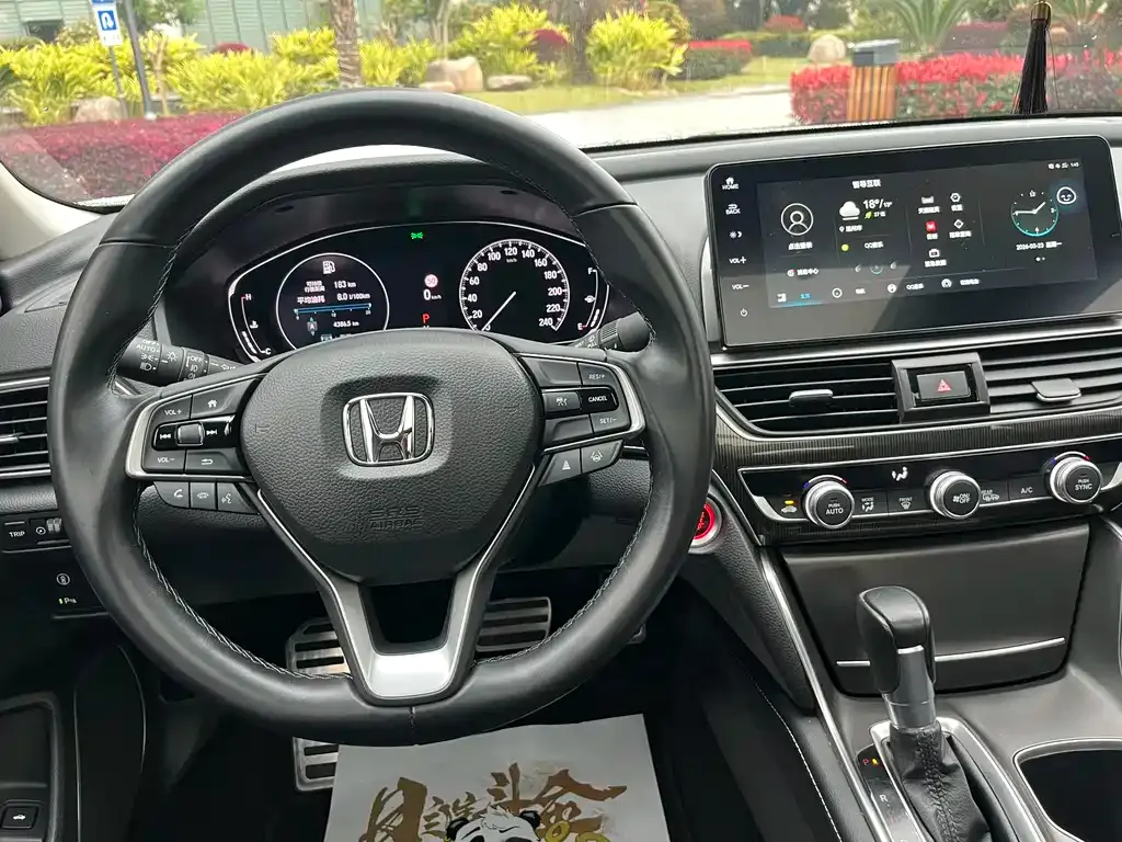 Honda Accord — фото 10