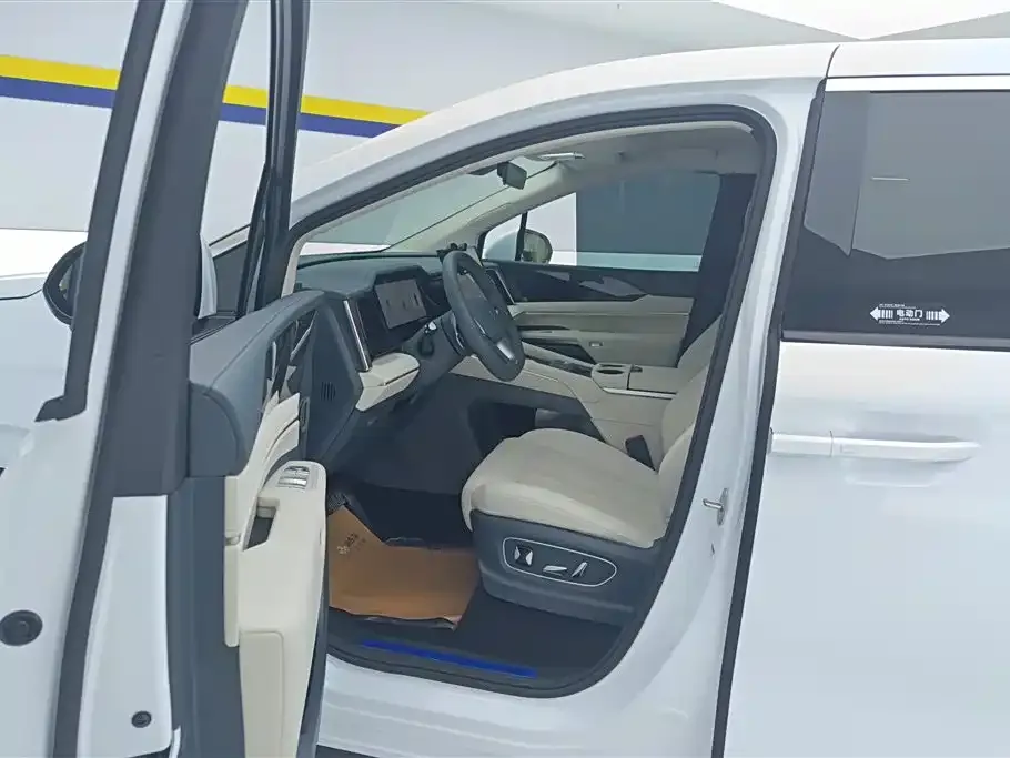 BYD Xia 2025 из CN, фото 10