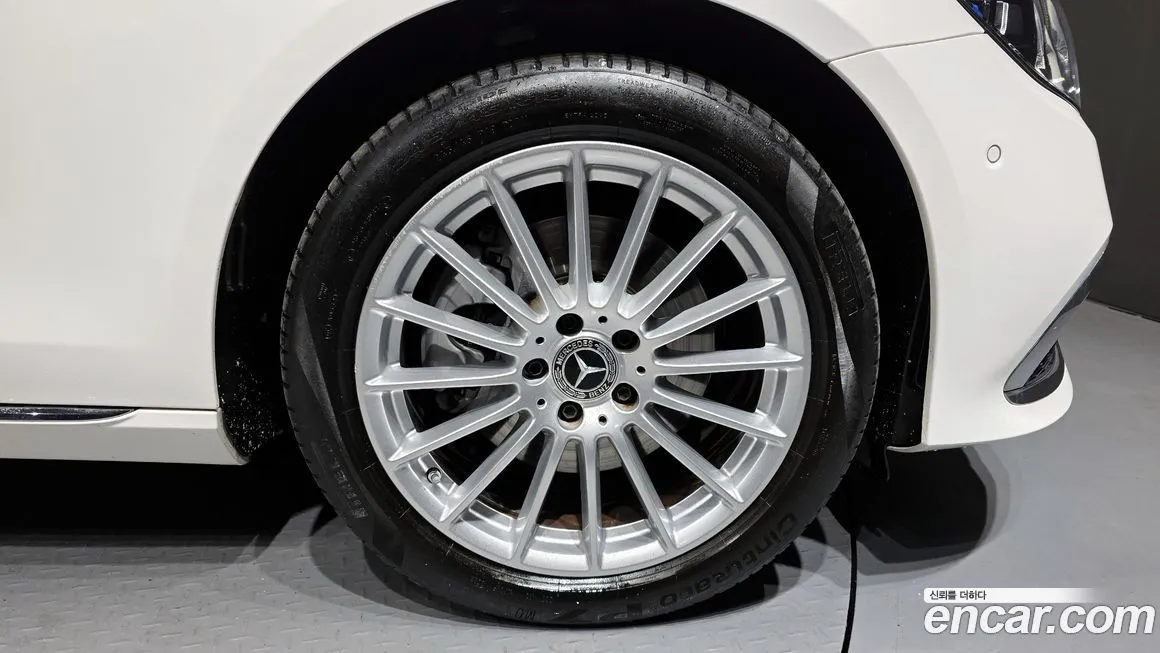 Mercedes-Benz E-Class 2022 из KR, фото 10
