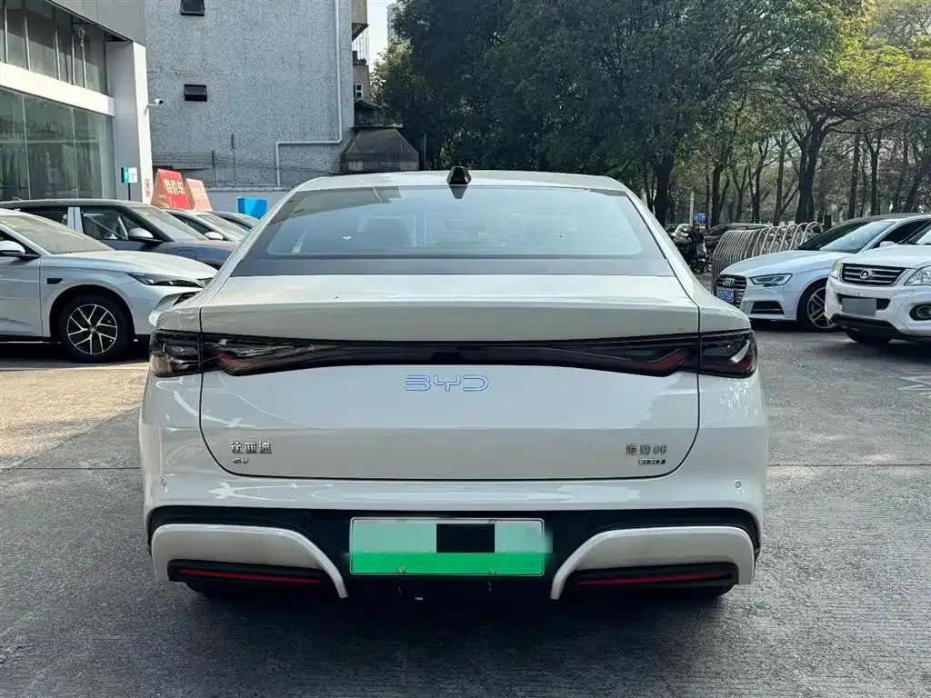 BYD Seal 06 — фото 8