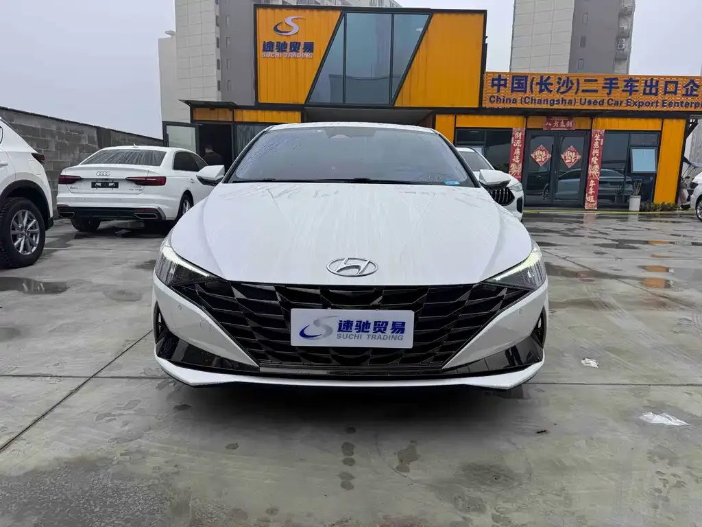 Hyundai Elantra 2022 из CN, фото 2