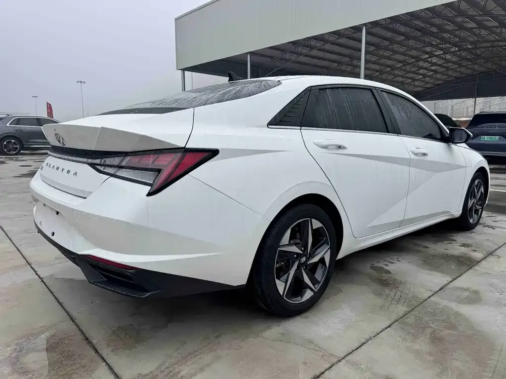 Hyundai Elantra 2022 из CN, фото 7
