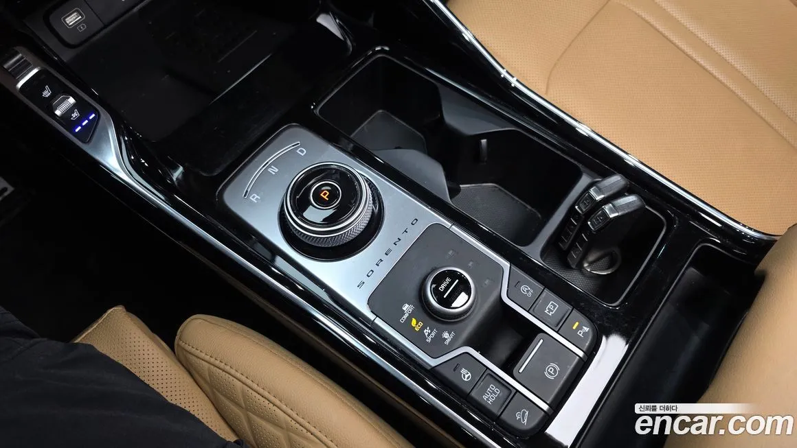 Kia Sorento — фото 7