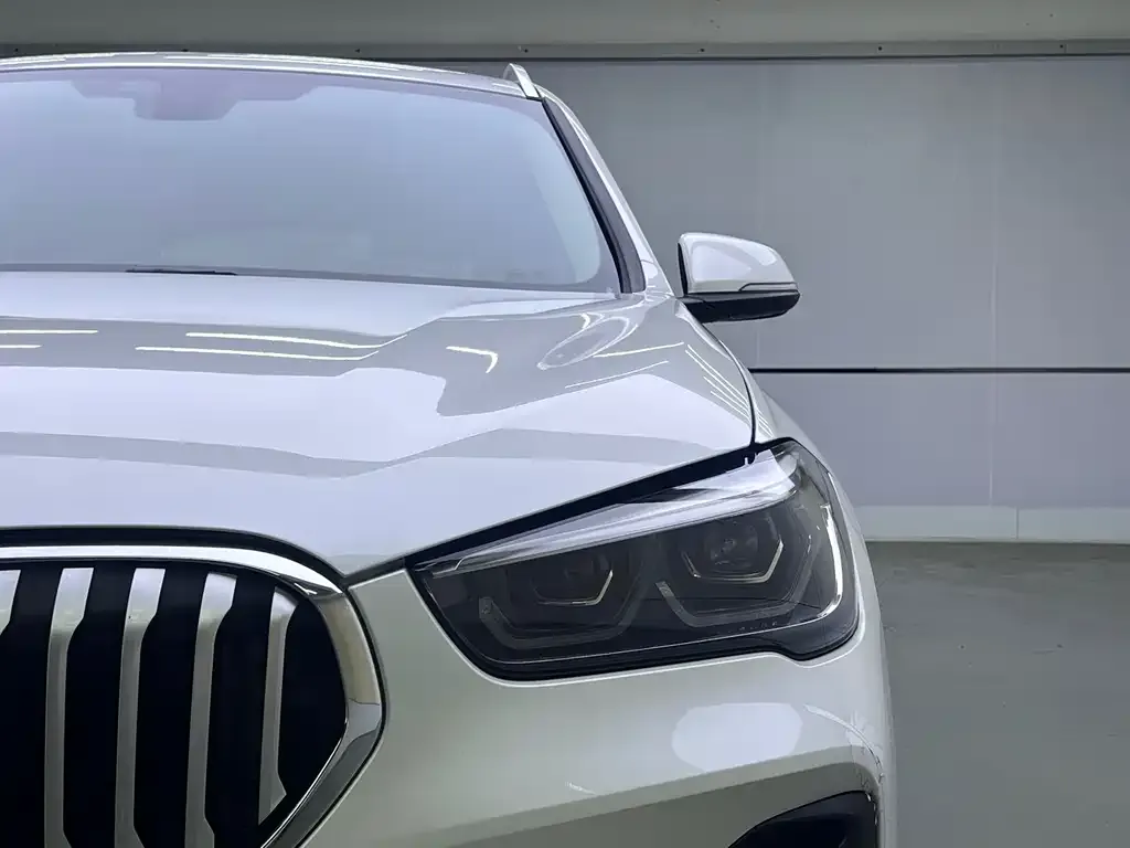 BMW X1 — фото 2