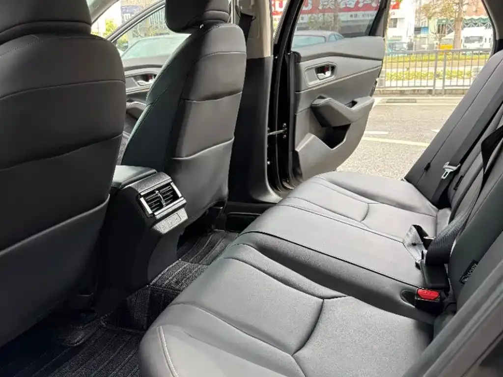 Honda Accord 2024 из CN, фото 6