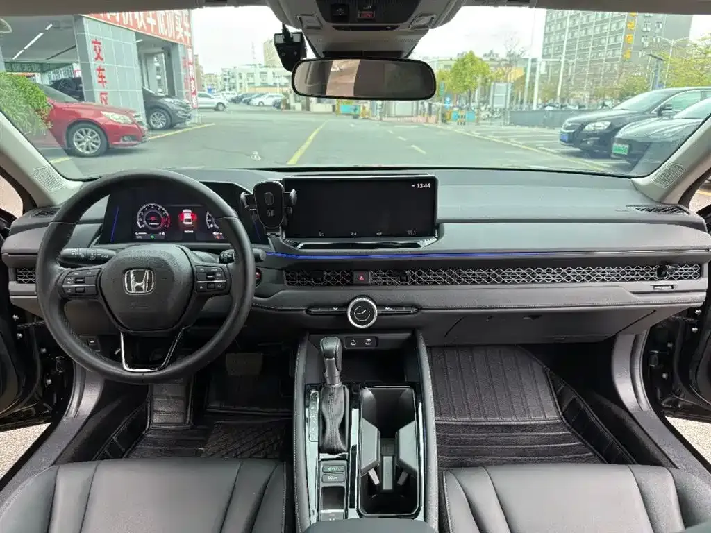 Honda Accord 2024 из CN, фото 10