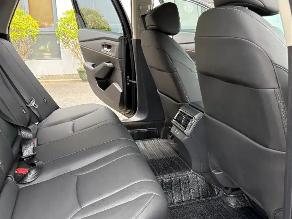 Honda Accord 2024 из CN, фото 2
