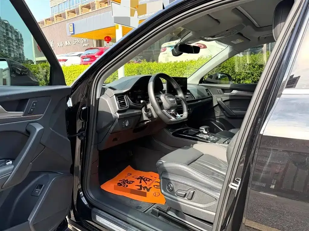 Audi Q5L 2023 из CN, фото 4