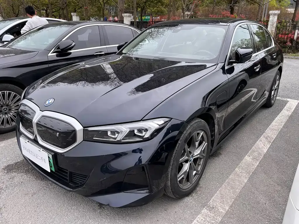 BMW i3 — фото 1