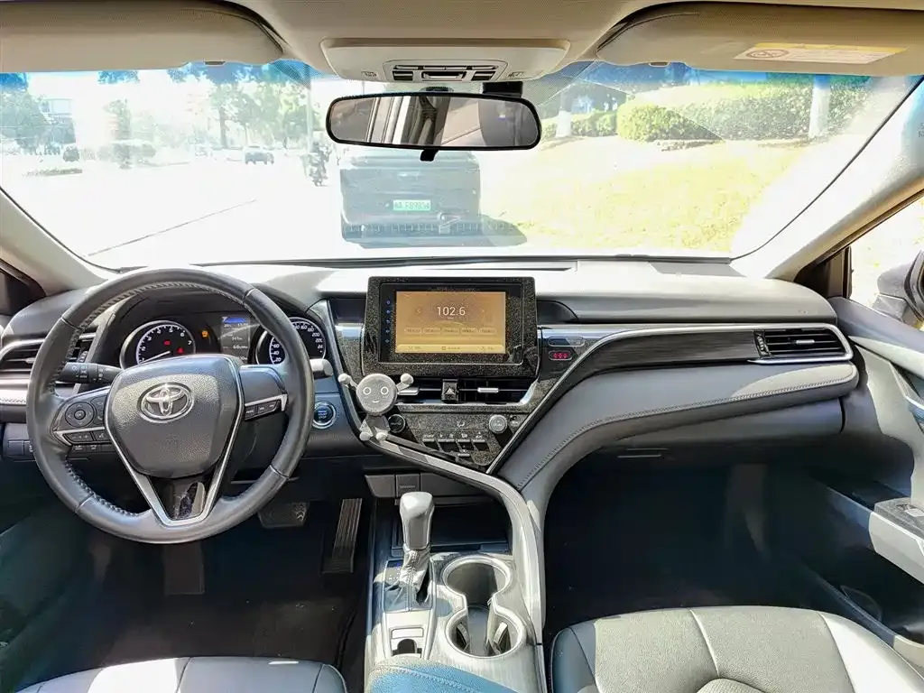 Toyota Camry 2023 из CN, фото 7