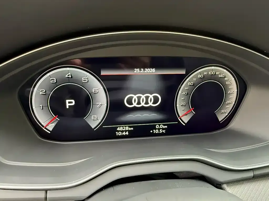 Audi Q5L — фото 3