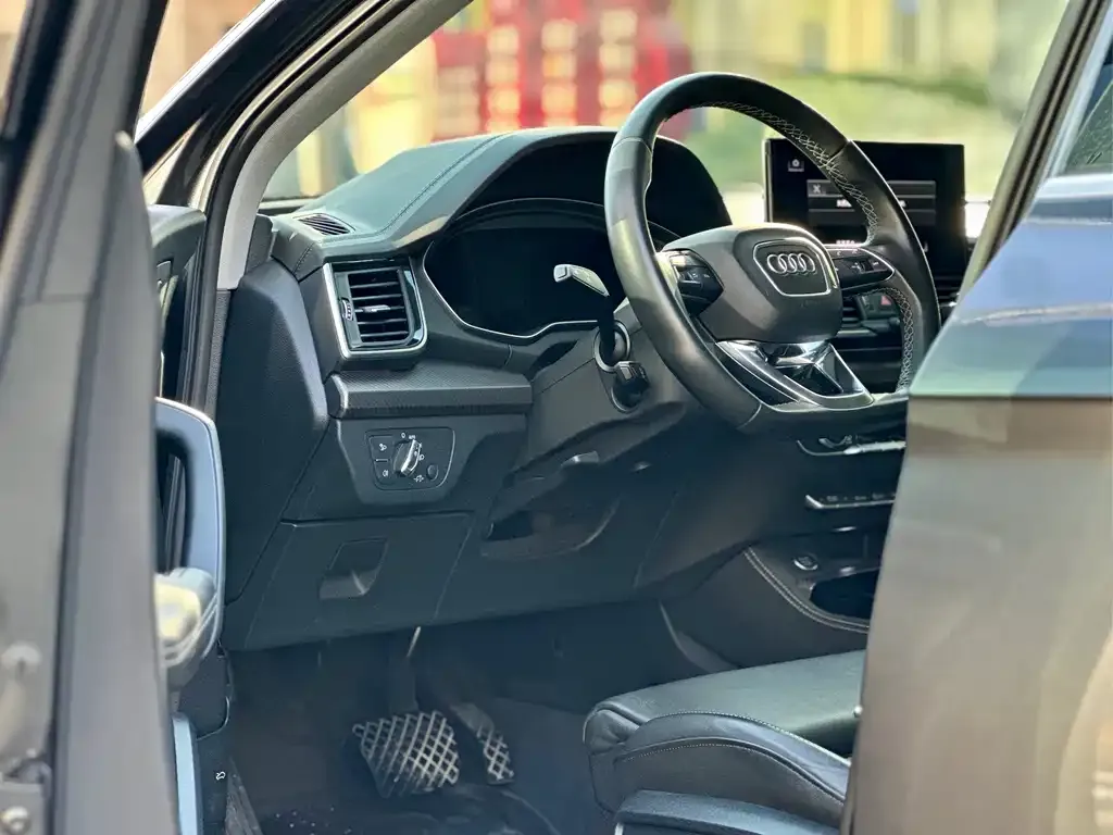 Audi Q5L 2021 из CN, фото 6