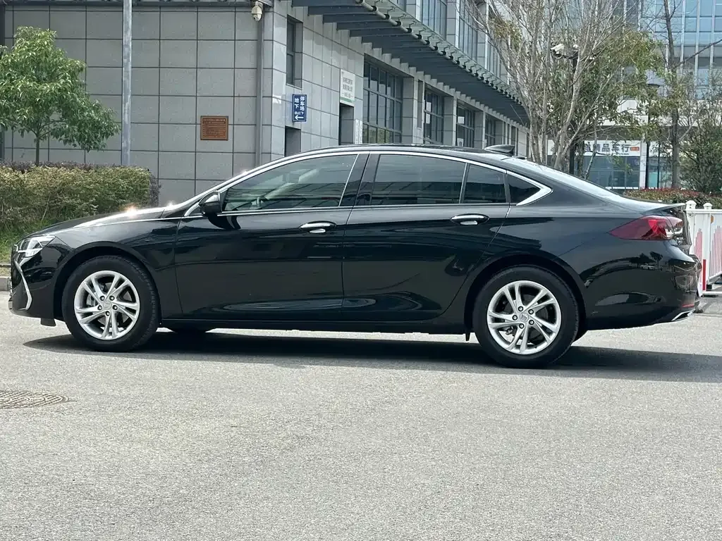 Buick Regal — фото 5