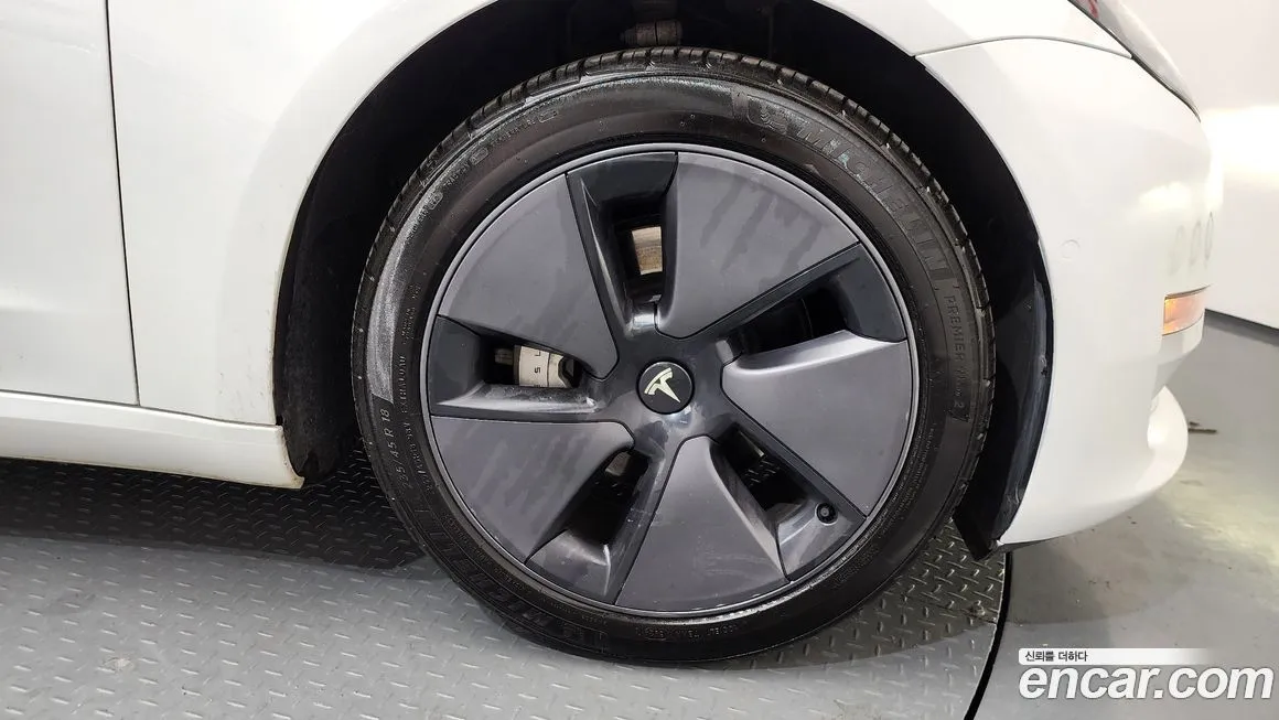 Tesla Model 3 2022 из KR, фото 3