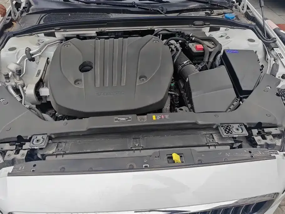 Volvo S60 2024 из CN, фото 9
