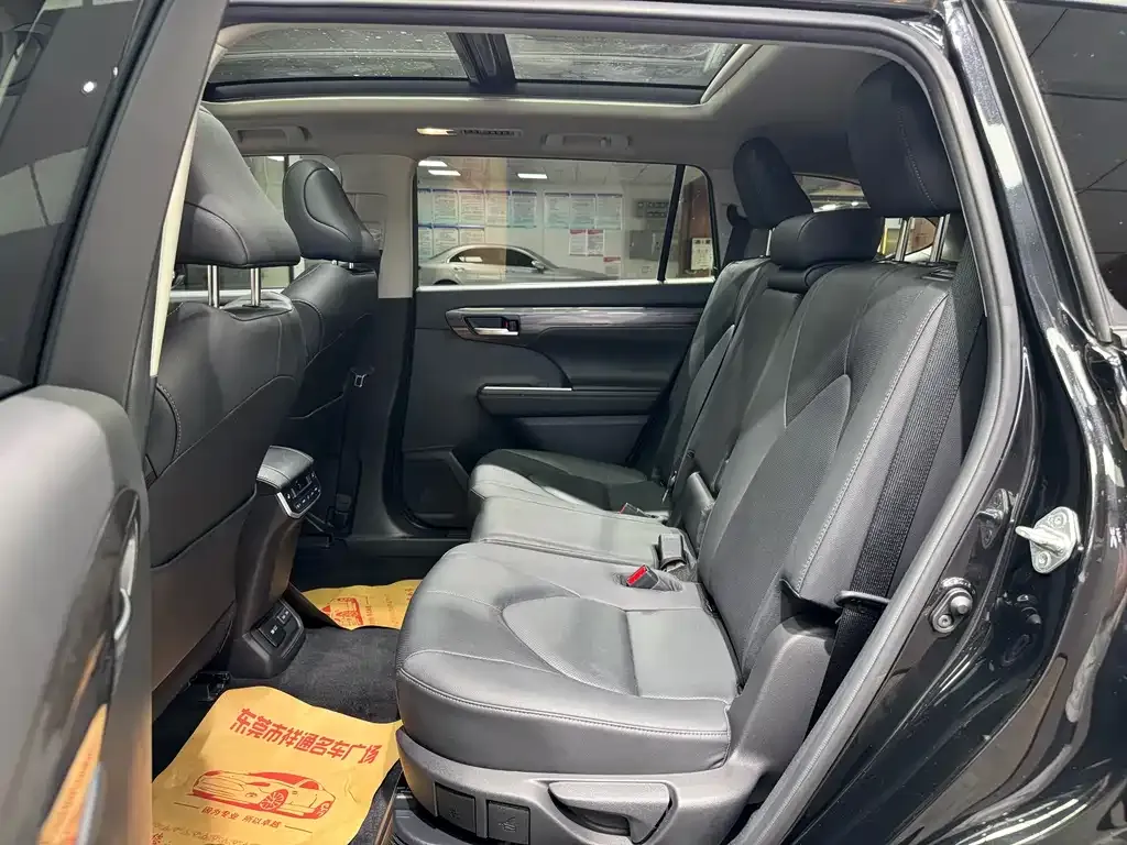Toyota Highlander 2022 из CN, фото 10