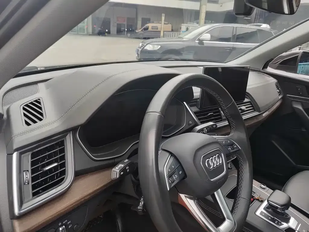 Audi Q5L 2023 из CN, фото 4