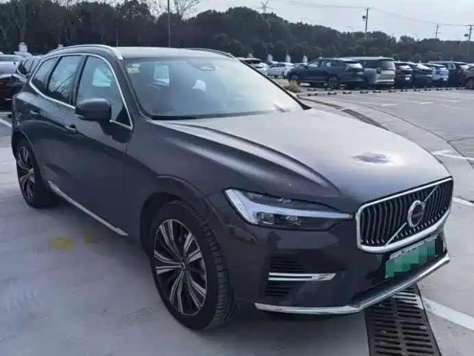 Volvo XC60 PHEV — фото 2