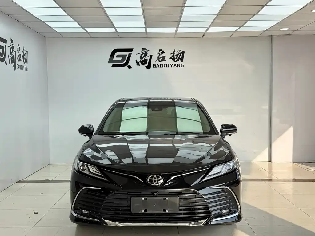 Toyota Camry 2023 из CN, фото 3
