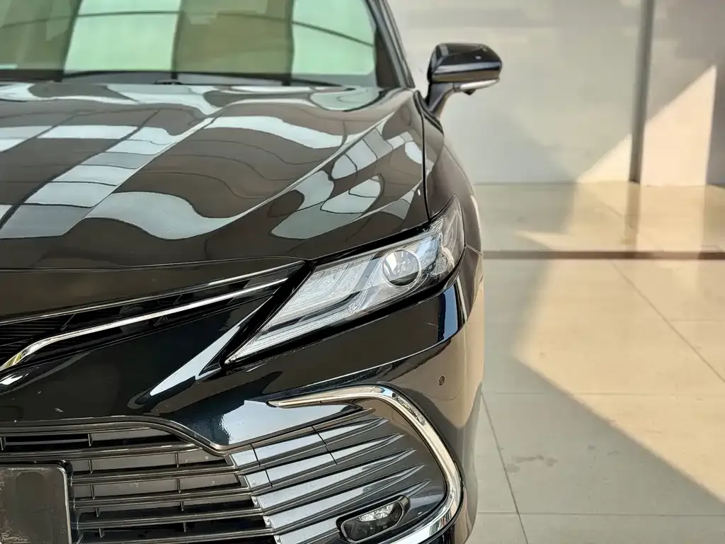 Toyota Camry 2023 из CN, фото 7