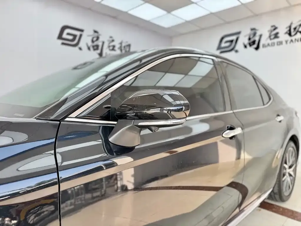 Toyota Camry 2023 из CN, фото 10