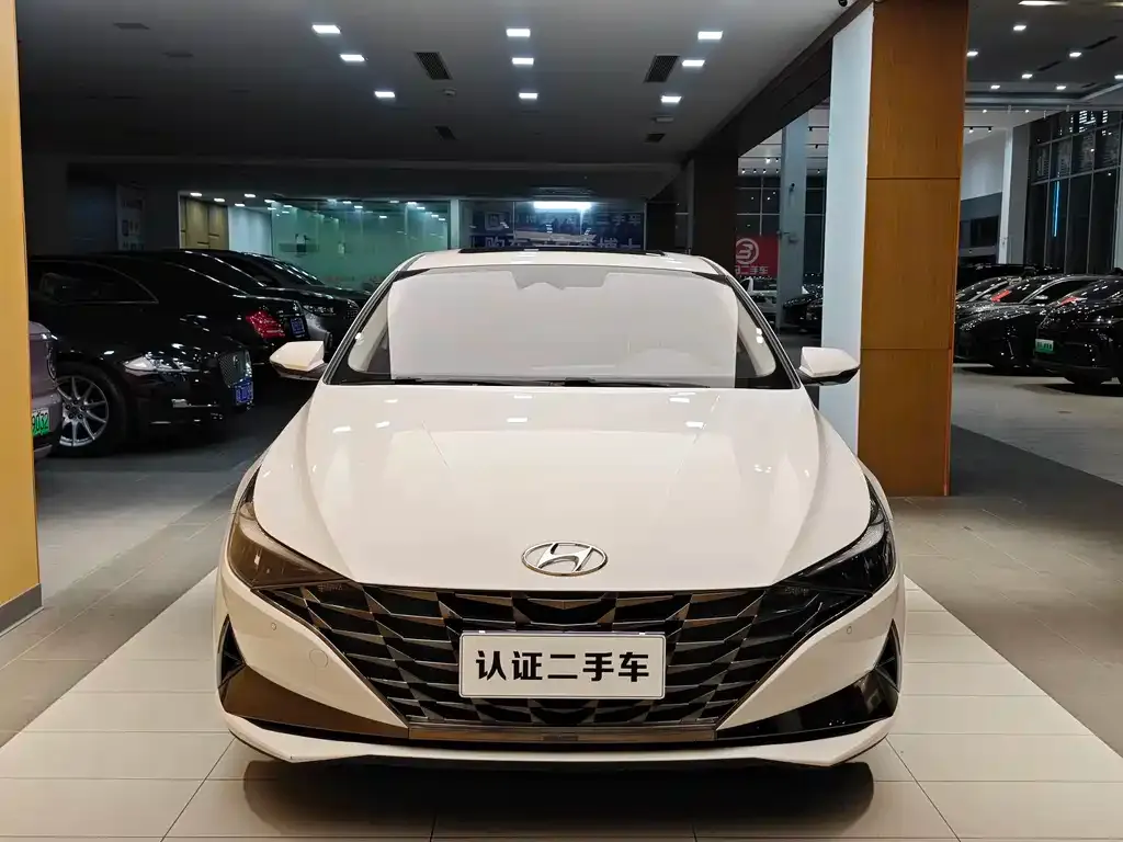 Hyundai Elantra 2023 из CN, фото 10