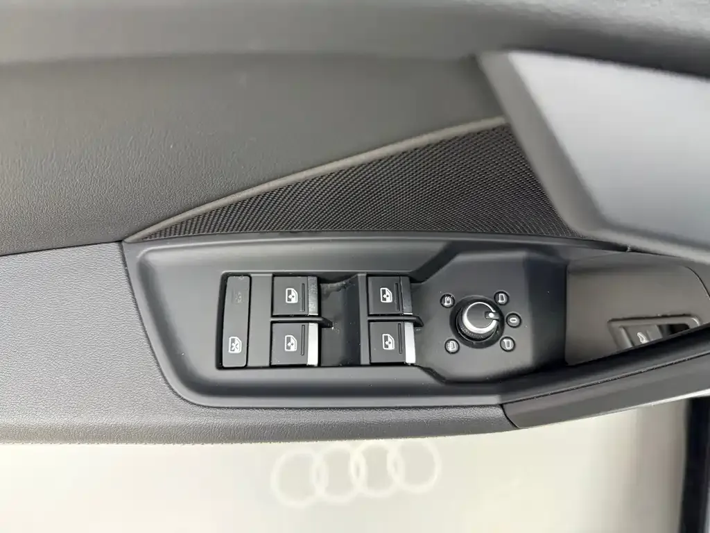 Audi A3 — фото 2