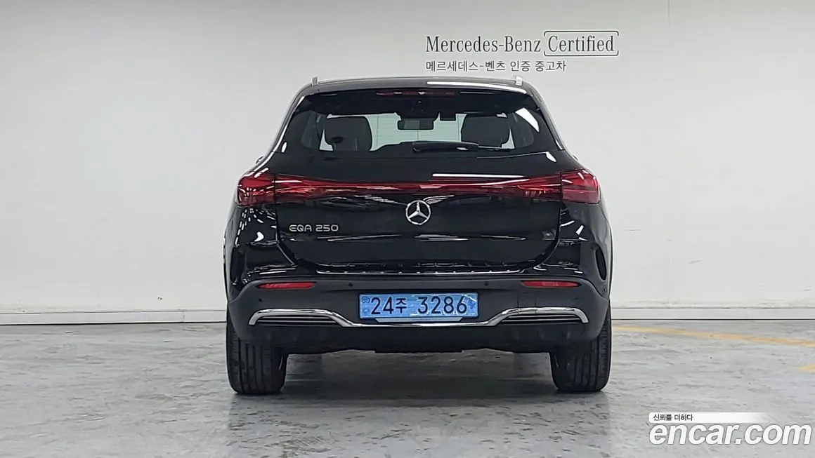 Mercedes-Benz EQA — фото 7