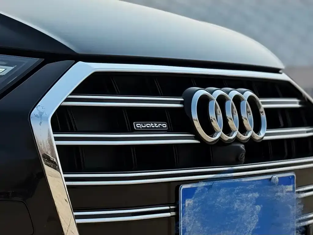 Audi A6L — фото 9