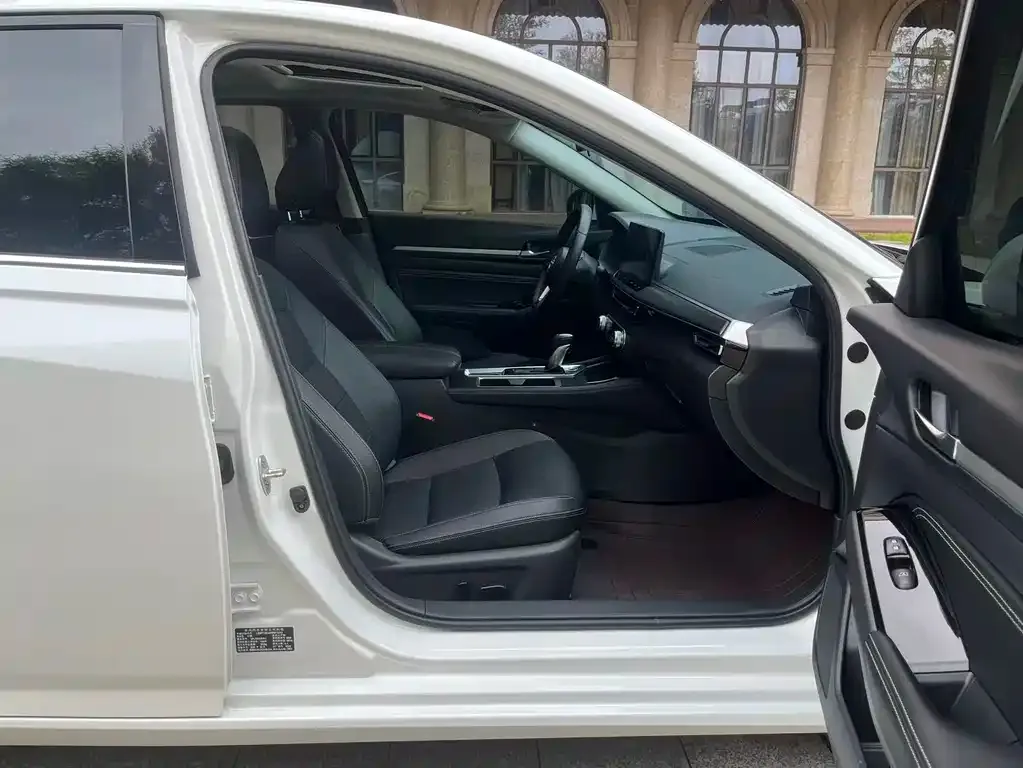 Nissan Teana 2024 из CN, фото 2
