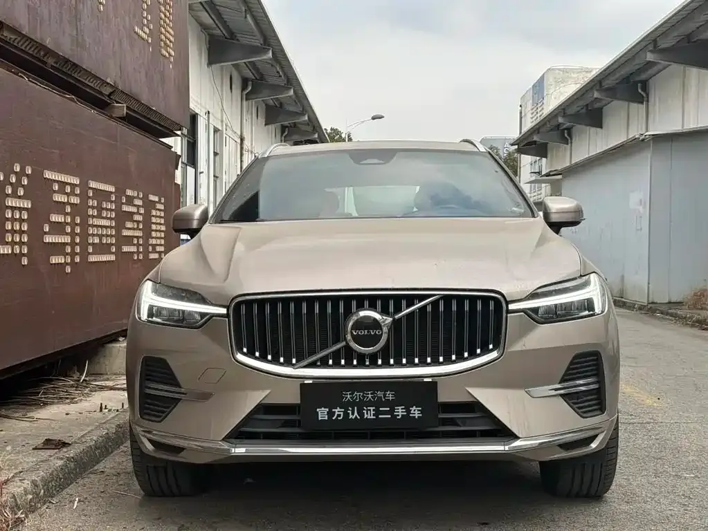 Volvo XC60 — фото 4