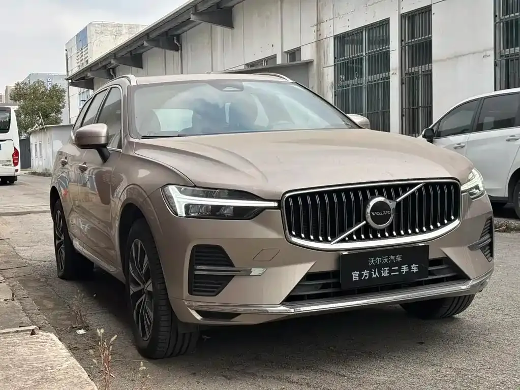 Volvo XC60 — фото 2