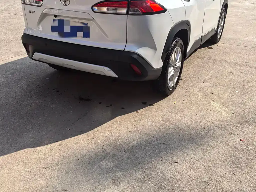 Toyota Corolla Cross 2024 из CN, фото 10